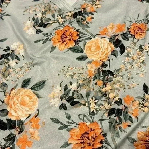 3/25 promo! Emmaline petite pleated blouse - Picture 5 of 5